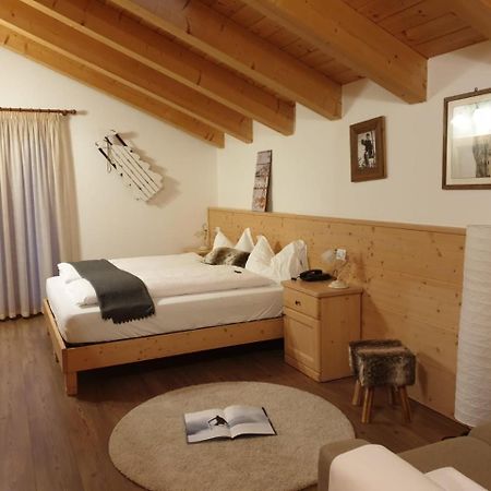 Hotel Chalet Giasenei Sagron Mis Eksteriør bilde