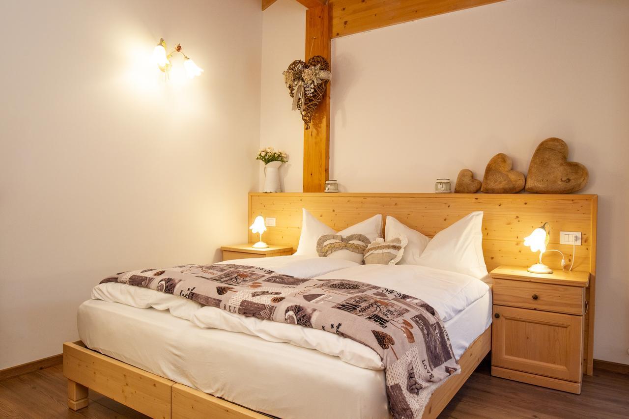 Hotel Chalet Giasenei Sagron Mis Eksteriør bilde