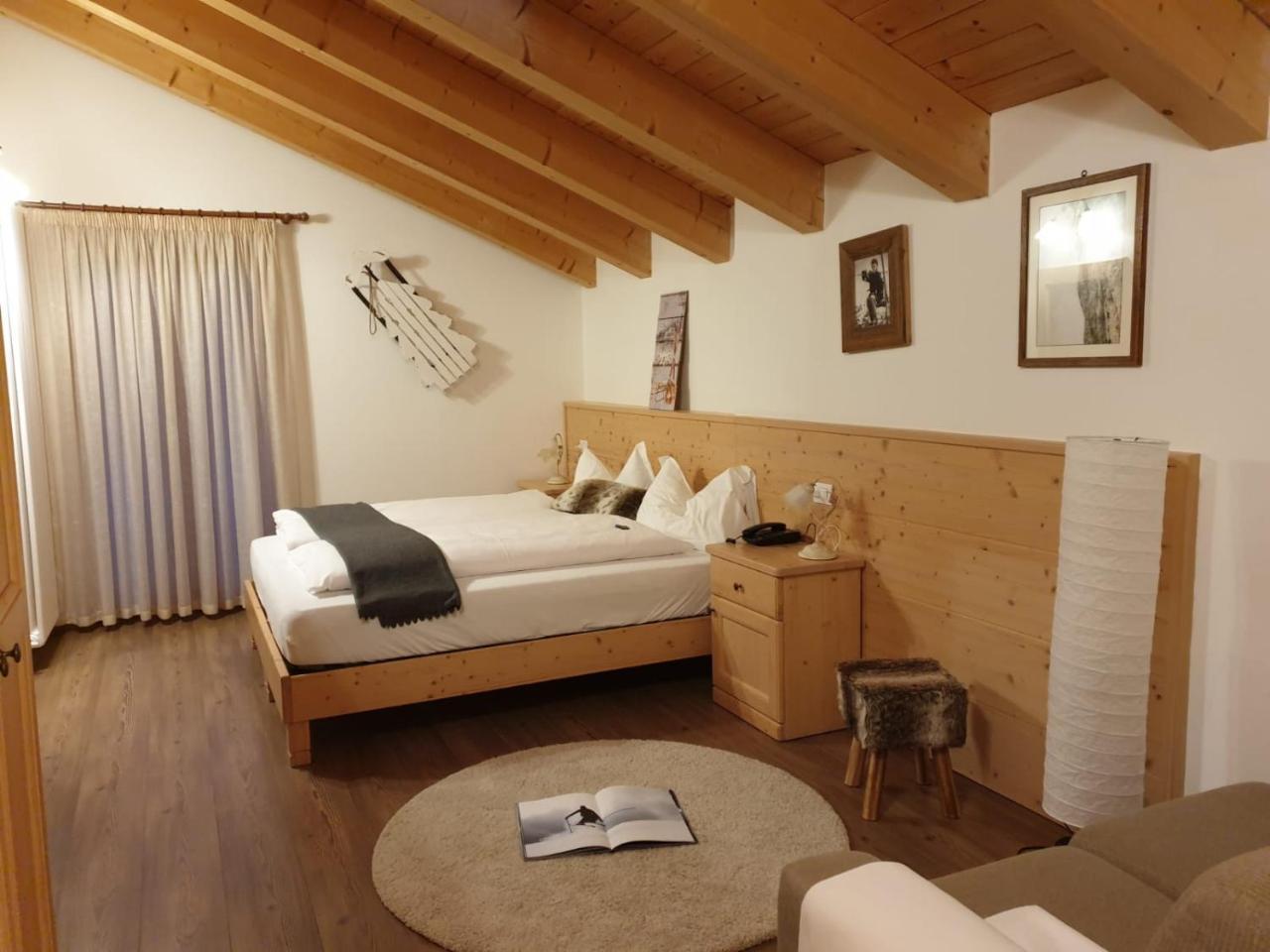 Hotel Chalet Giasenei Sagron Mis Eksteriør bilde